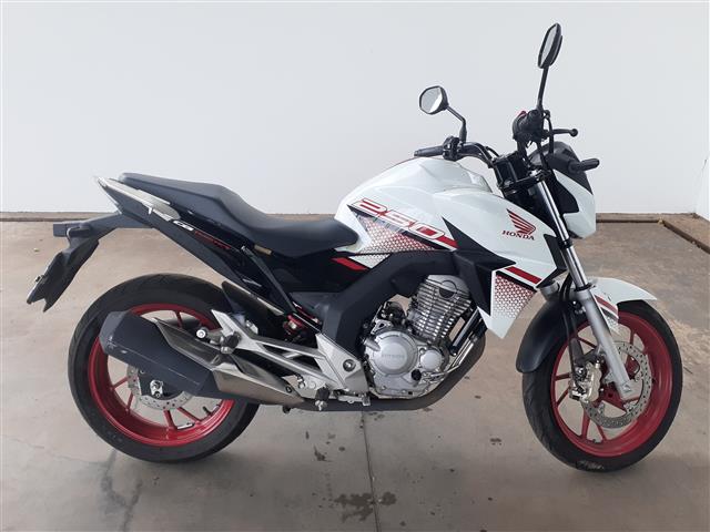 HONDA CB250F TWISTER 2022