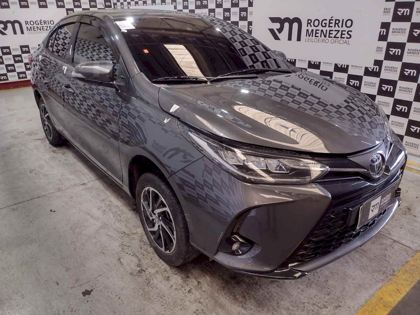 TOYOTA YARIS 2023