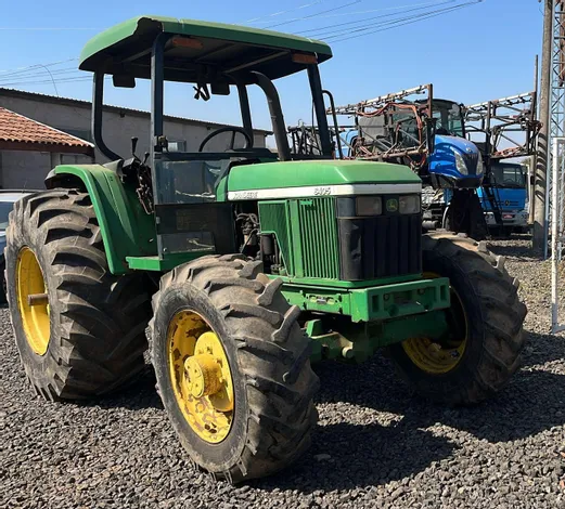 TRATOR JOHN DEERE, MODELO 6405 ANO 2004