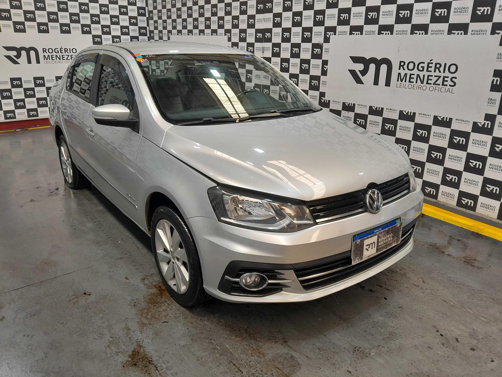 VW - VOLKSWAGEN VOYAGE 2016